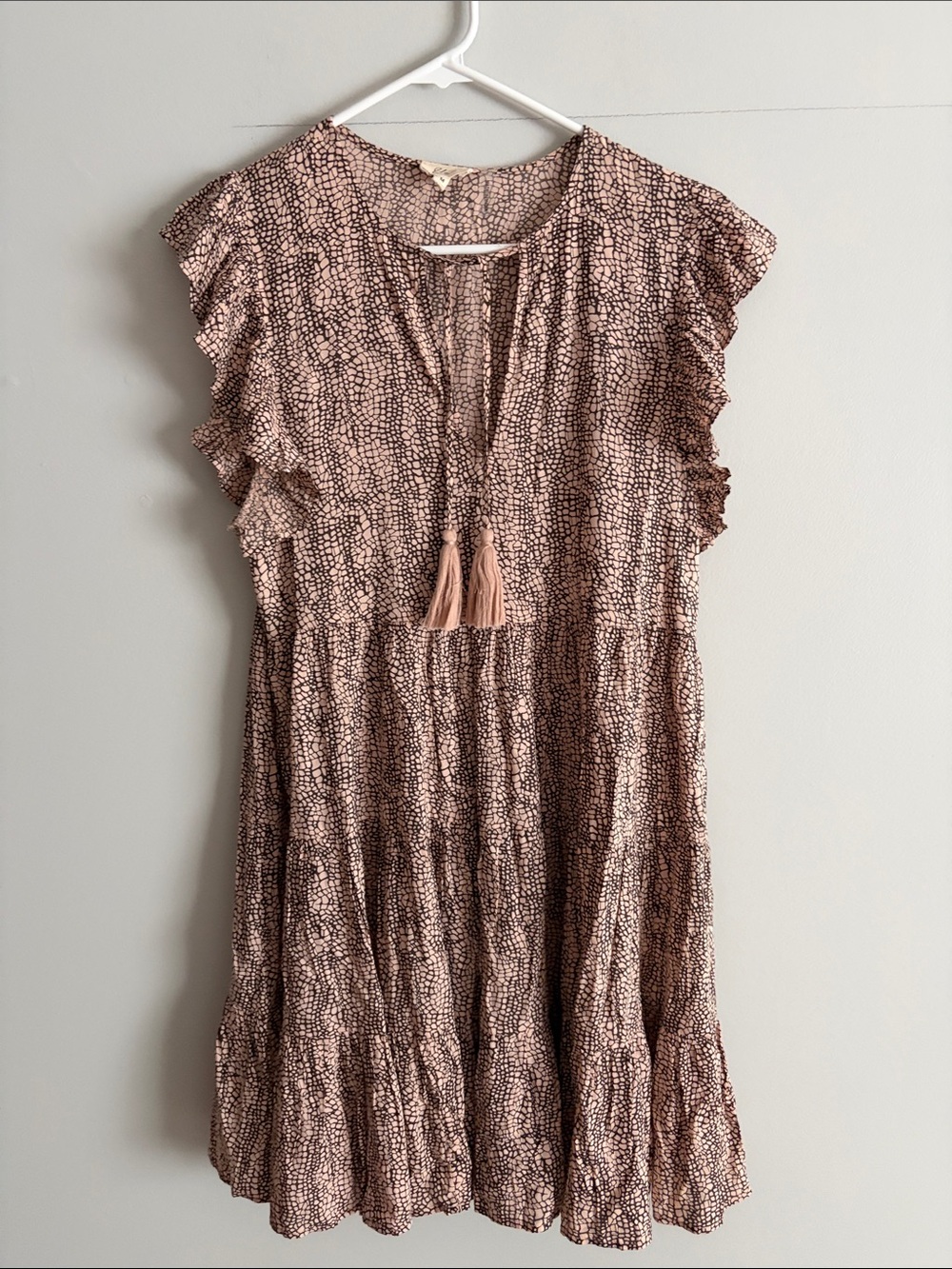 Elan Women’s boho tan and brown Patterned Ruffle Tassel Dress.med. Rayon.